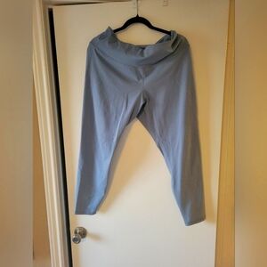 Old Navy Active PowerPress High-Rise Go-Dry Leggings